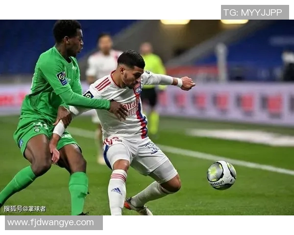 尼奥特与欧塞尔激战在即谁能在法乙赛场中笑到最后